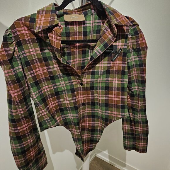 Korean Made Plaid Tie Front Crop Shirt - Picture 7 of 8